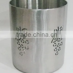 Metal Cutlery Holders Grapes Cut thumbnail-1