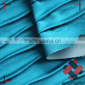 Polyester Shiny Satin Fabric Crushed Laminated With Nonwoven thumbnail-2