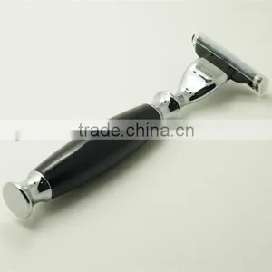 Wholesale Acrylic Handle 3 Blades Shaving Brush Razor Men Safety Razors thumbnail-2