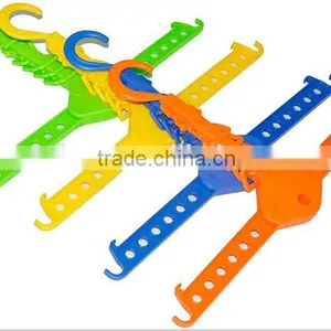 Portable Folding Plastic Clothing Coat Hanger Travel Foldable Hanger/Clothes Rack thumbnail-1