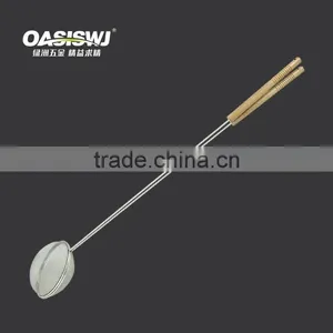 Hot Selling Factory Wooden Handle BBQ Fork thumbnail-2
