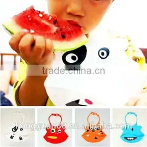 Food Grade Cute Baby Pouchs , Waterproof Promotinal Gift Nice Silicone Baby Bibs, Kids Silicone Bellyband thumbnail-1
