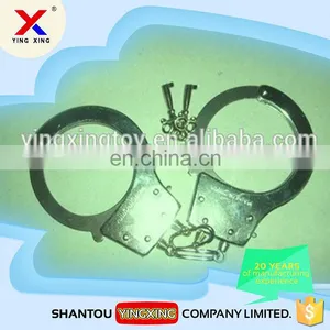 Yingxing Silvery Color Plastic Police Handcuff Toy thumbnail-2
