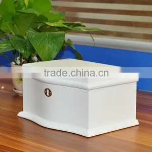 High Quality Varnish White Color Gift Wooden Box Make up Saving Wooden Box Accessories Wooden Box Birthday Gift Wooden Box thumbnail-2