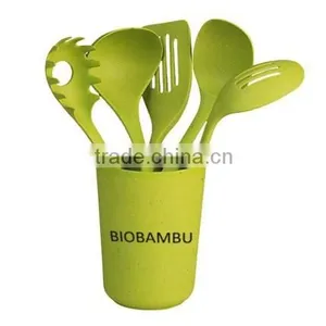 Eco-friendly Bamboo Fiber Cooking Utensil thumbnail-1