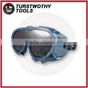 Taiwan Professional Ansi CE En PVC Frame #5 Green Lens WELDING GOGGLES thumbnail-1