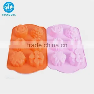Pretty Flower Shaped Cake Baking Pan thumbnail-6
