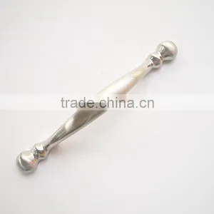 Wholesale Zinc Alloy Bedroom Classical Drawer Handle for USA Market thumbnail-4