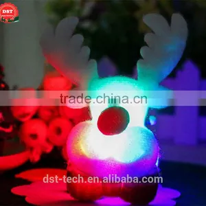 Christmas Led Brooch thumbnail-3