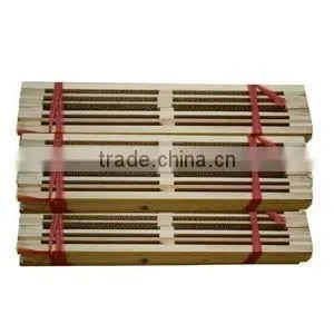 Excellent Quality Wooden Bee Pollen Trap thumbnail-1