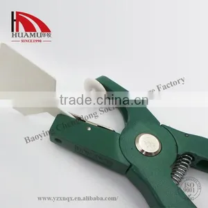TPU Cow Ear Tag With Metal Pin in White 70*58 mm thumbnail-5
