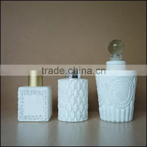 15ml-250ml Matte Frosted Black and White Glass Perfume Bottle thumbnail-1