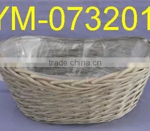 Cheap Wicker Basekt With Plastic Liner thumbnail-1