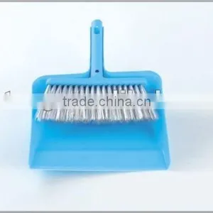 Plastic Dust Brush thumbnail-1