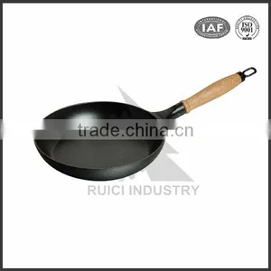 China Custom Cast Iron Fry Pan With Wooden Handle thumbnail-1