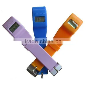 Silicone Wristband Watch With Buckle thumbnail-1