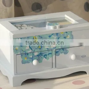Beautiful Wooden Jewelry Box thumbnail-2
