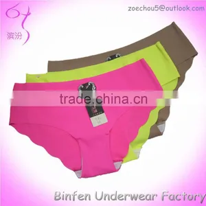 Laser Cut Lady Seamless Secret Fashion Panty thumbnail-1