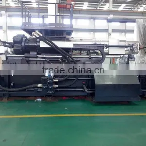 Plastic Injection Molding Machine thumbnail-2