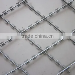 Qiaoshi Razor Barbed Blade Concertina Wire Military Use thumbnail-6