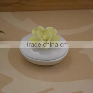Wholesale Small Porcelain Jewel Box With Flower Shape Design thumbnail-2
