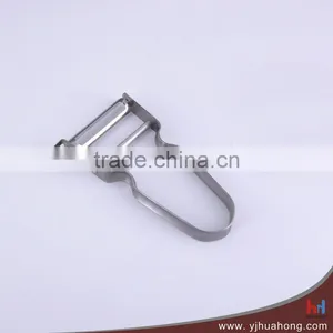 Useful and Simple Kitchen Peeler/parer thumbnail-1