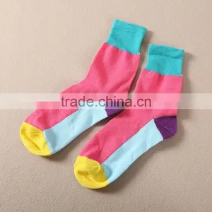 Fashion Style Printed Cotton Woman Socks Wholesale thumbnail-4
