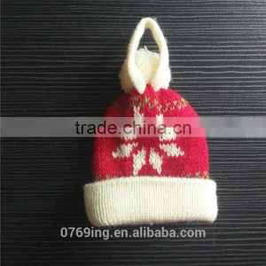 Mini Knitted Toy Accessory Hat thumbnail-1