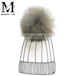 Top Quality Large and Fluffy Large Pompoms / Real Racoon Fur Pompoms thumbnail-3