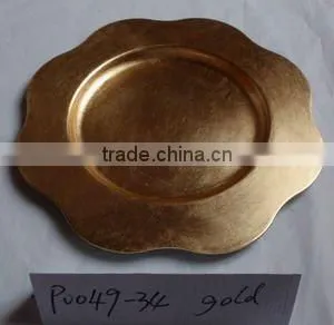 Gold Charger Plate thumbnail-1