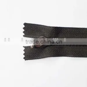 5# Plastic Resin Zipper Close End Zipper With Locking Slider Zipper Porcket Zipper thumbnail-2