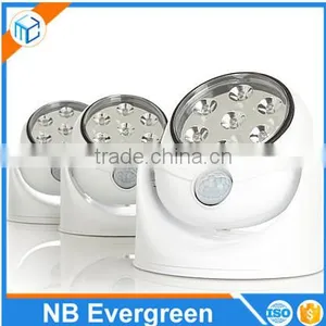 360 Degrees Motion Activated Sensor Stick Up LED Light thumbnail-4
