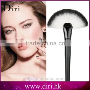 New 1pc Soft Makeup Large Fan Brush Blush Powder Foundation Make Up Tool thumbnail-1