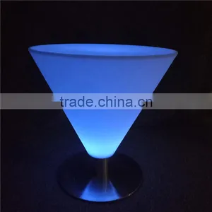 Cheap Wholesale Victorian Furniture Color Changing Glass Bar Table With Inbuilt LEDs for Pub and Strip Club thumbnail-1