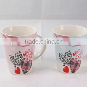 Flared Porcelain Coffee Mug With Handle thumbnail-1