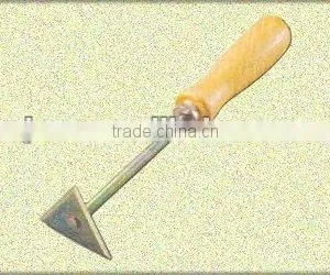 Wood Handle Cleaning Triangle Putty Knife thumbnail-1