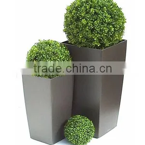 Artificial Topiary Grass Ball Buxus Balls in Planter thumbnail-1
