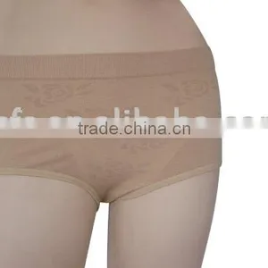 Comfortable Seamless Underwear Briefs Ladies Lingerie Nude Cheap Women's Boxer Briefs thumbnail-1
