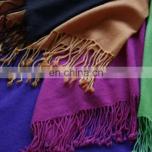 Cashmere Throws in Solid Colours thumbnail-1