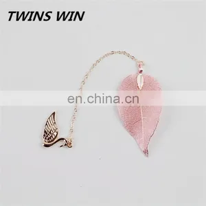 Korean New Fashion School Stationery .custom Logo Design Free Printable Cute Kawaii Brass Leaf Shaped Bookmarks With Tassels thumbnail-4