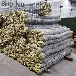 Chain Link Fence Galvanized Diamond Hole Cyclone Wire Fence Design Galvanized Chain Link Fence Wire Mesh Rolls thumbnail-6