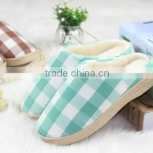Top Quality Classic Style Men and Women Cotton Slipper Autumn and Winter Hot Selling Slippers thumbnail-5