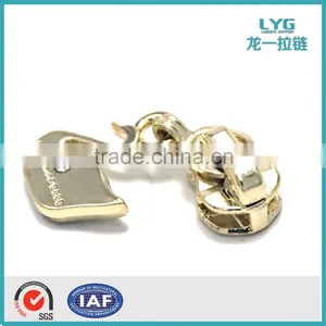 Garment Zipper Slider thumbnail-1