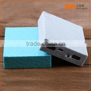 New Products 2016 Cube Power Bank Charger Uninterruptible Power Supply for Cell Phone thumbnail-1
