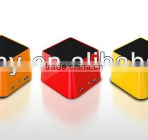 Bluetooth Mini Speaker thumbnail-4