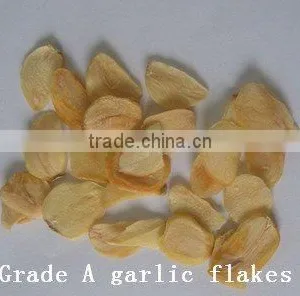 Dehydrated Garlic Flake thumbnail-1