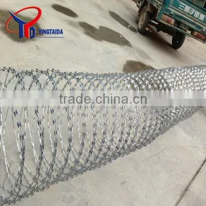 Barbed Wire Security Fence thumbnail-3