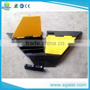 Cable Protector Corner (45 Degree) Bend Corner Cable Ramp 4 Channel thumbnail-2