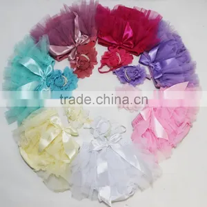 Infant and Toddlers Girls Cotton Tulle Ruffle With Bow Baby Bloomer Diaper Cover and Headband Set thumbnail-2