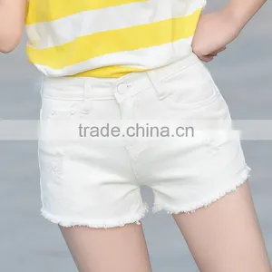 Hot Selling Summer White Elegant Burrs Denim Women Teenager Shorts thumbnail-1
